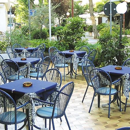 Hotel Aquila D'Oro Misano Adriatico Exteriér fotografie