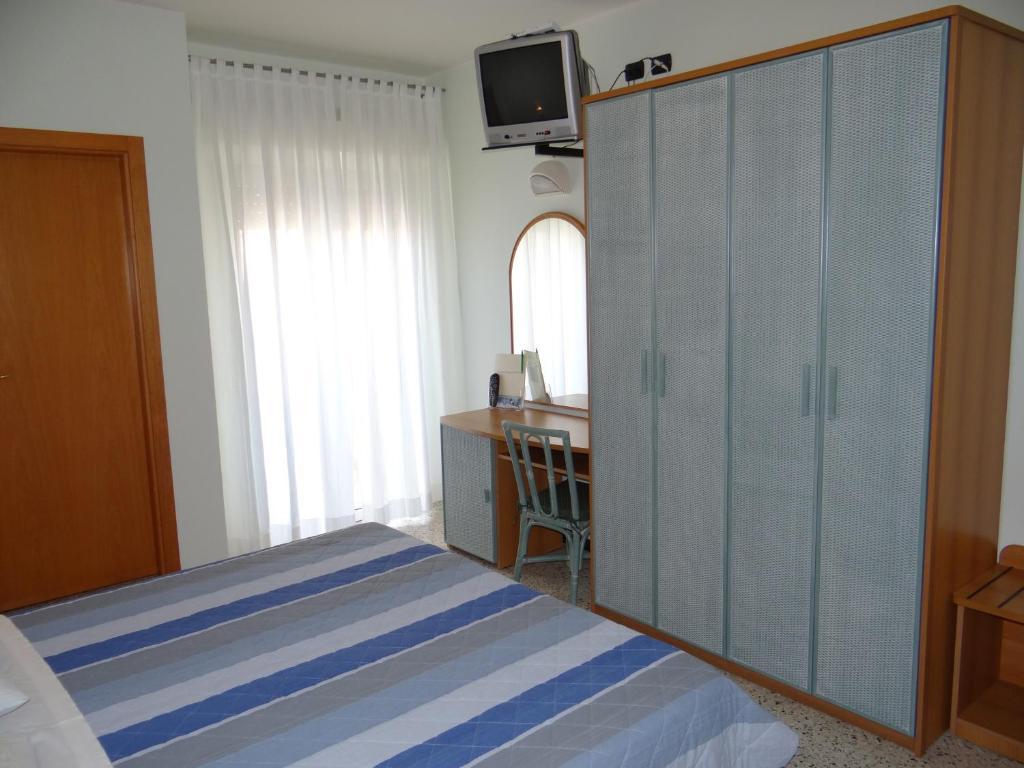 Hotel Aquila D'Oro Misano Adriatico Pokoj fotografie